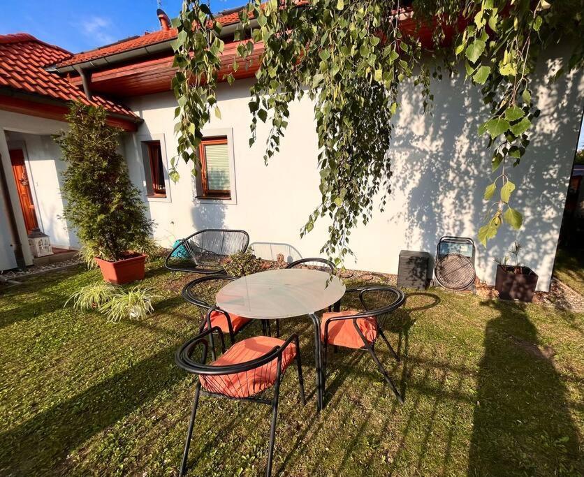Apartman Se Zahradou 20 Minut Do Centra Prahy Ořech Dış mekan fotoğraf