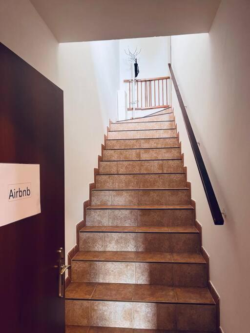Apartman Se Zahradou 20 Minut Do Centra Prahy Ořech Dış mekan fotoğraf