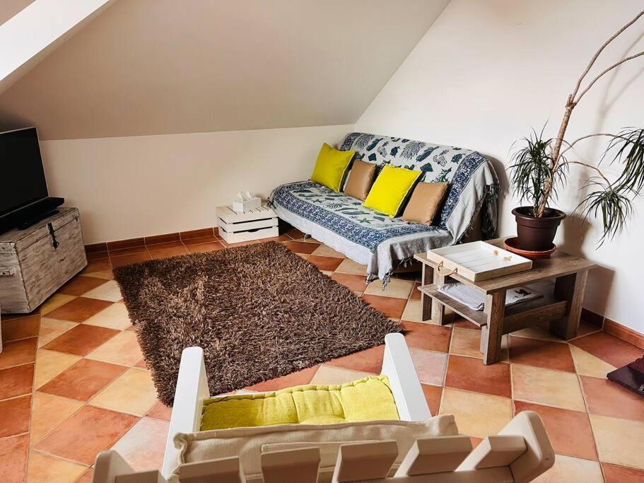 Apartman Se Zahradou 20 Minut Do Centra Prahy Ořech Dış mekan fotoğraf