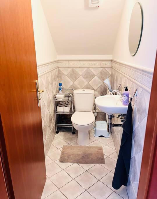 Apartman Se Zahradou 20 Minut Do Centra Prahy Ořech Dış mekan fotoğraf