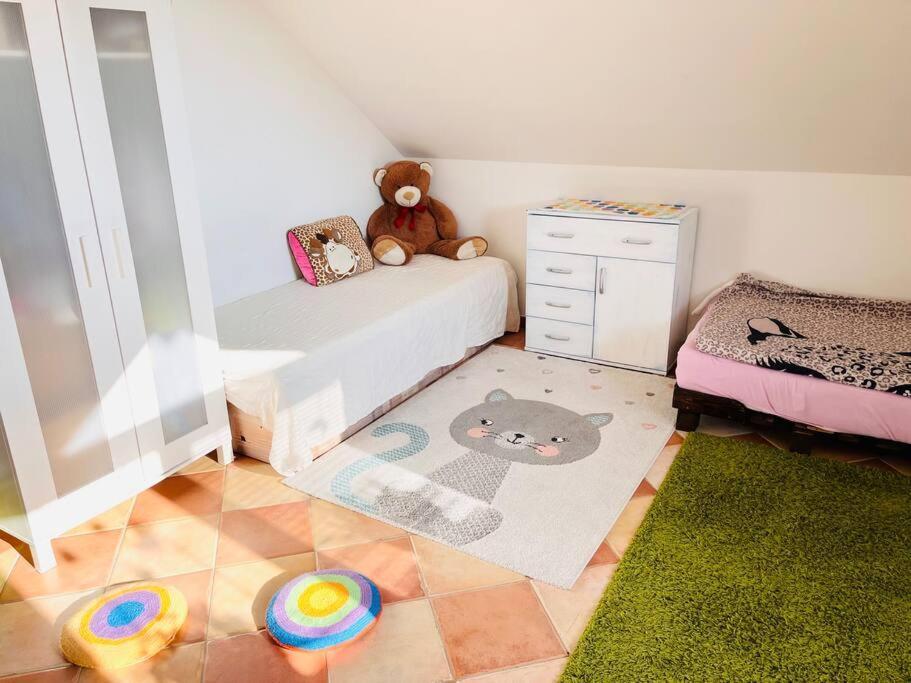 Apartman Se Zahradou 20 Minut Do Centra Prahy Ořech Dış mekan fotoğraf
